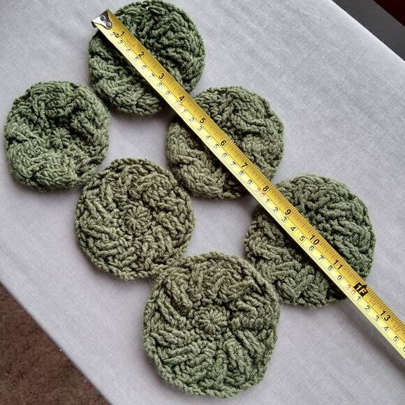 Set of 6 Coasters 4" crochet cable pinwheel round green chunky handmade decor - Picture 6 of 9